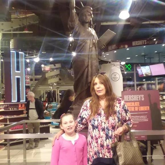 Meet your Posher, Danette - Picture 1 of 1